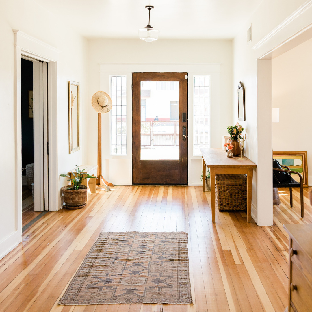 Entryway with underfloor heating.
